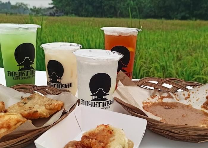 Foto : Angkringan Tepi Sawah Setu ( Gmap / Cat Aleeya )