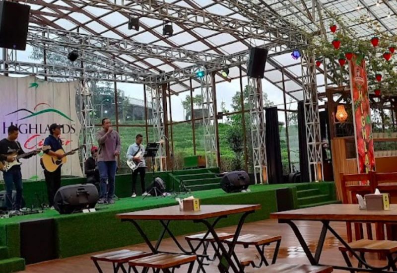 Foto : Asstro Highland Ciater ( Gmap / Senang Jalan Jalan )