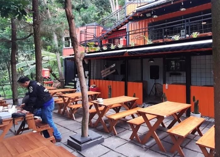 Foto : Bukit Nurmala Cafe ( Gmap /  Abdul Hafiizh (Hafiizh)  )