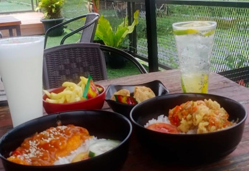 Foto : Senja Pagi Cafe Eatery ( Gmap / siti nur f )