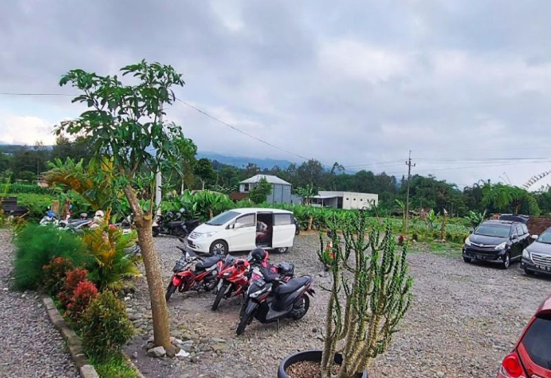 Foto : Senja Pagi Cafe Eatery ( Gmap / Misbakhul Munir )