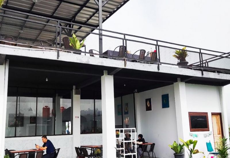 Foto : Senja Pagi Cafe Eatery ( Gmap / Agus PD )