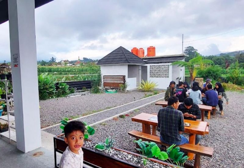 Foto : Senja Pagi Cafe Eatery ( Gmap / Misbakhul Munir )