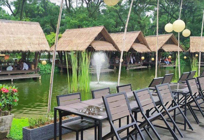 Foto : Talaga Sampireun ( Gmap / William Surya Permana )