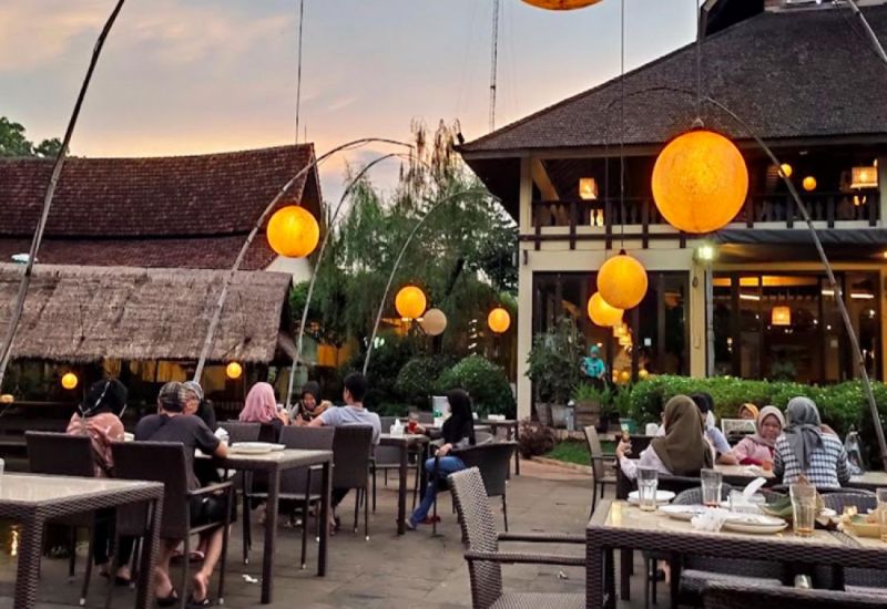 Foto : Talaga Sampireun ( Gmap / Eka Singgih )