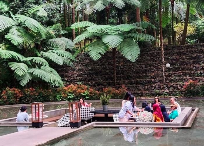 Foto : The Lake House ( Gmap / Johan Bastian )