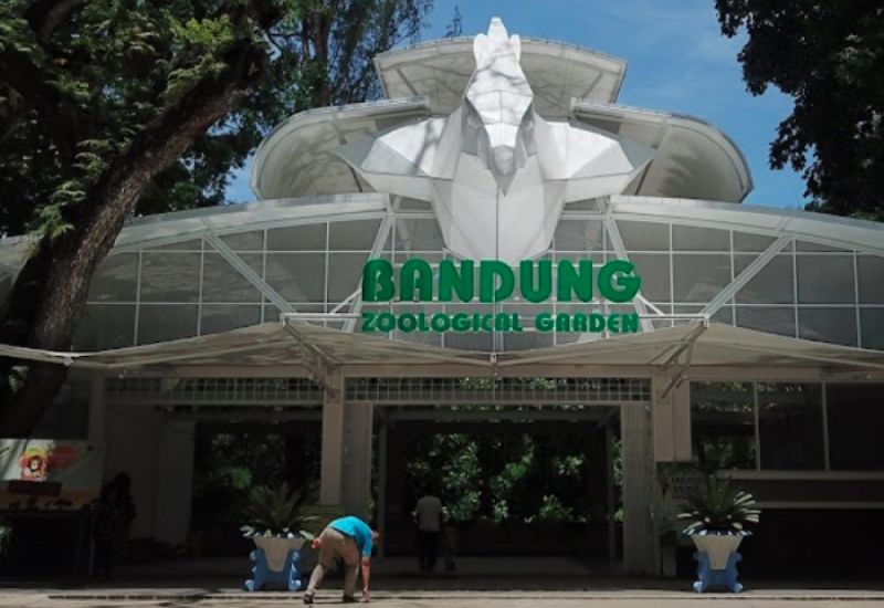 Foto : Kebun Binatang Bandung  ( Gmap /  Kebun Binatang Bandung (Bandung Zoo))