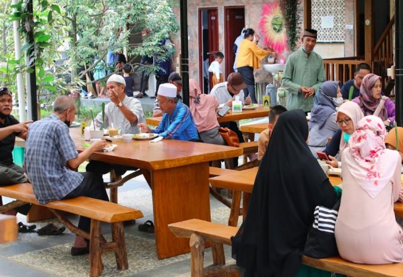 Foto: Cafe Bawor Jaya Nagara ( Gmap )