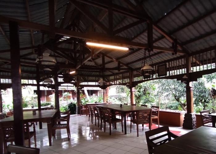 Foto : Dulang Restaurant ( Gmap / indah trismawanti )
