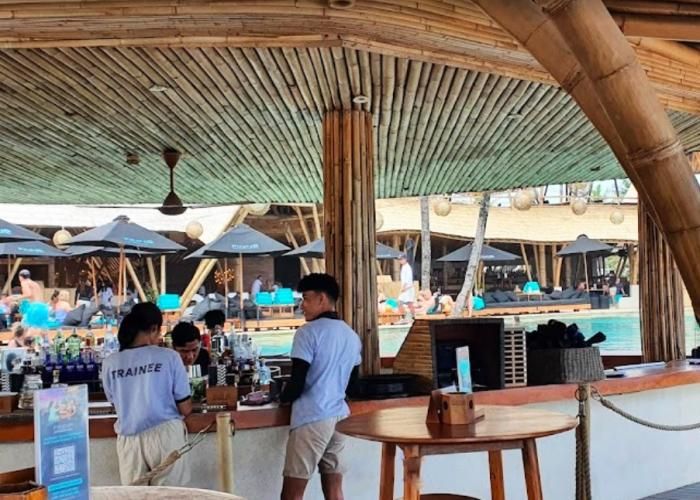 Foto : Finns Beach Club ( Gmap / antonio cozzi )