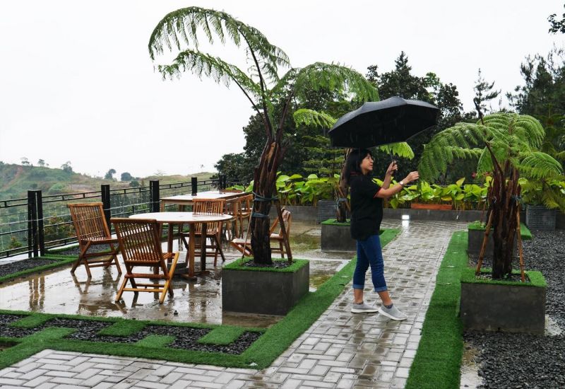 Foto : Honeyland( Jagoantravel.com )