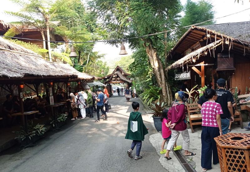 Foto: Kampung Daun ( Jagoantravel.com )