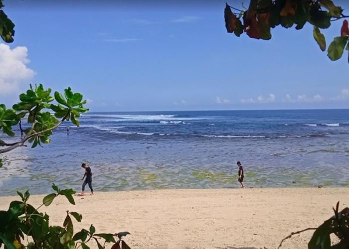 Foto : Pantai Ujung Genteng ( Gmap  /  Yandi Pendoel )