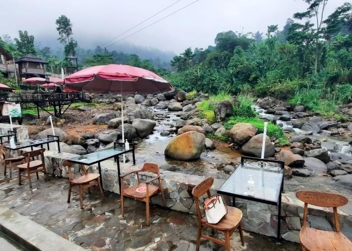 Foto : Pendopo Ciherang ( Gmap / Ardi Pratomo  )