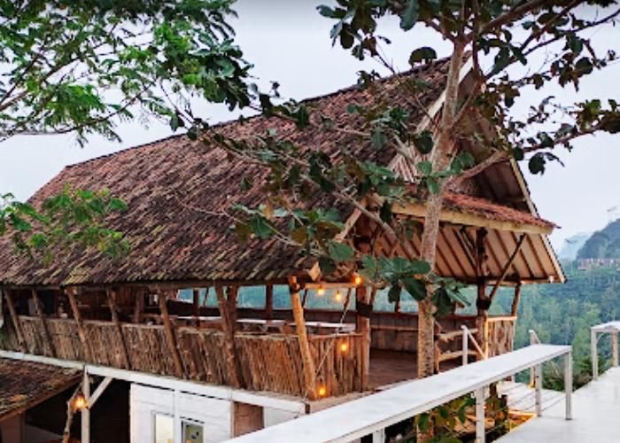 Foto : Tumpeng Menoreh ( Gmap / Wisnu Agung )