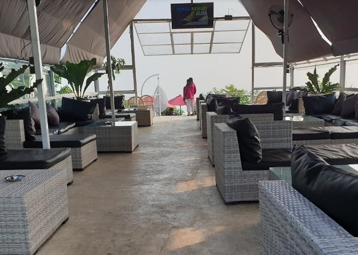 Foto : Tumpeng Menoreh ( Gmap / Ary Yulistiana )